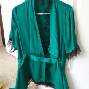 BCBG Maxazria top size M